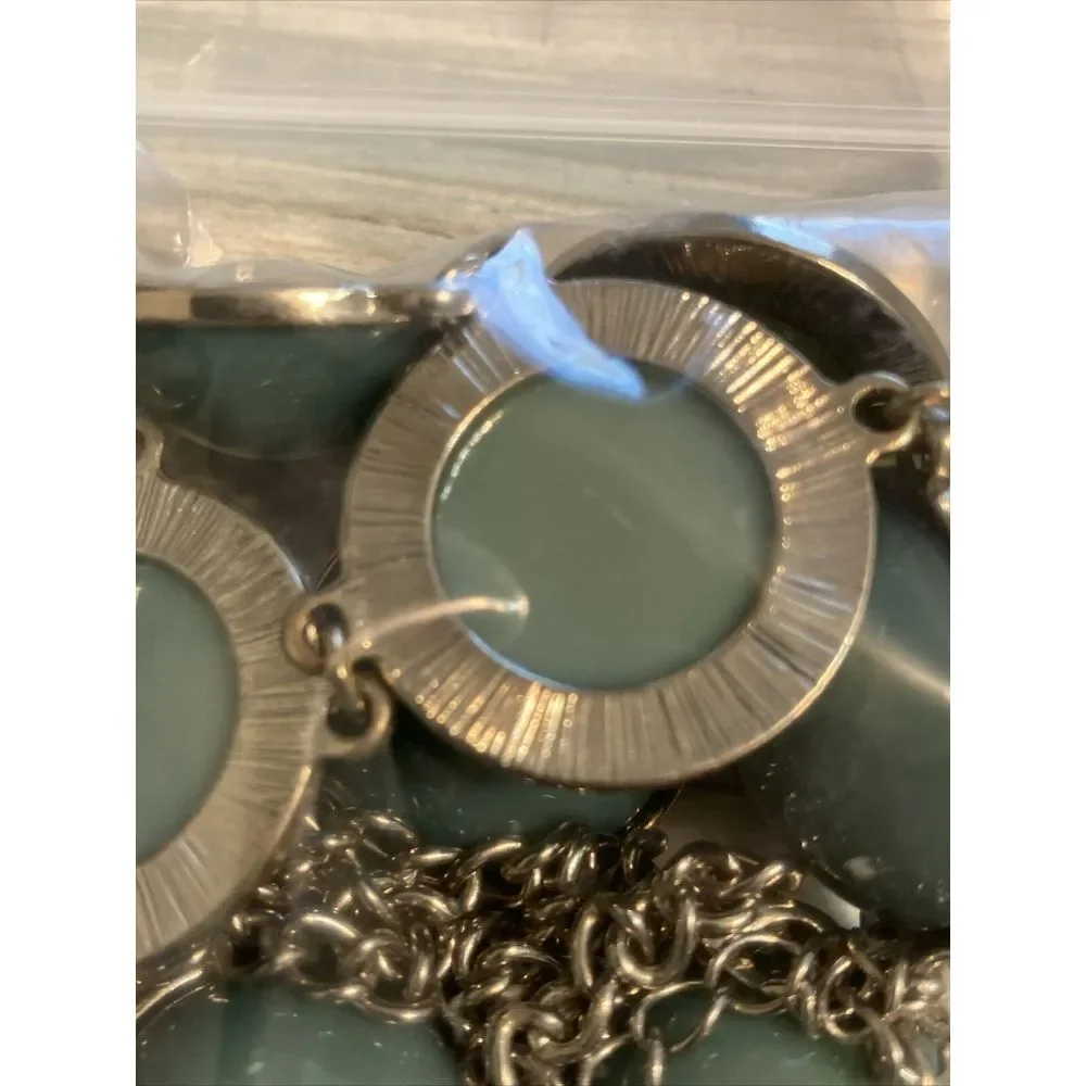 Banana Republic BR Necklace Statement Gold Tone Green Teal‎ 18